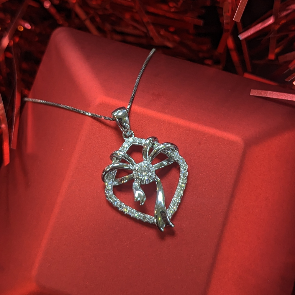 Design Centre Jewellery-<BR>Diamond Bow Pendant<BR/>In White Gold